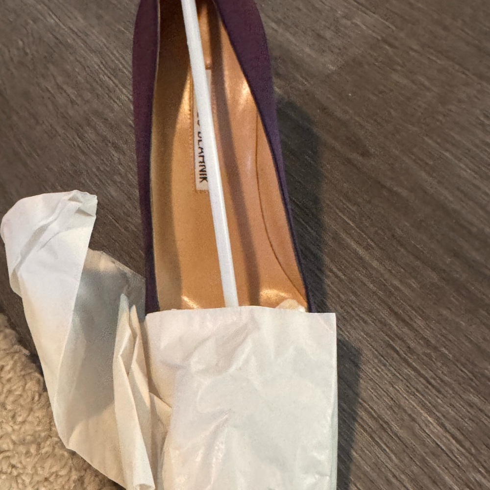 Manolo Blahnik Purple Embellished Heels - Picture 8 of 11